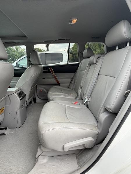 Toyota Highlander  2010