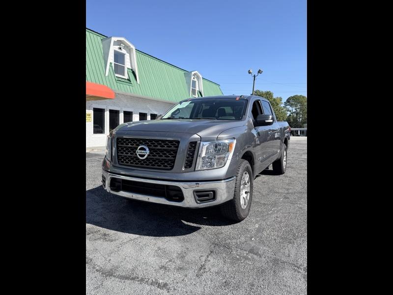 Nissan Titan  2019