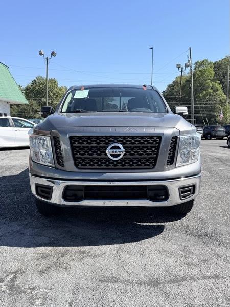 Nissan Titan  2019