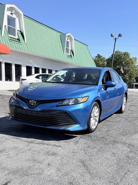 Toyota Camry  2019