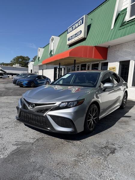 Toyota Camry  2023