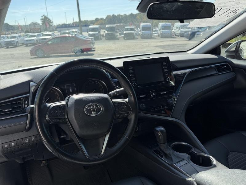 Toyota Camry  2023
