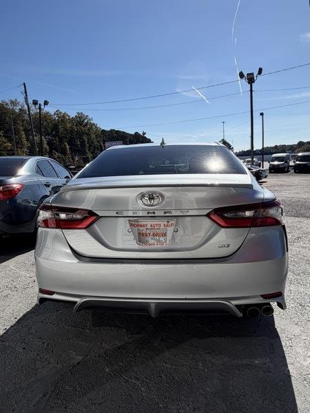 Toyota Camry  2023