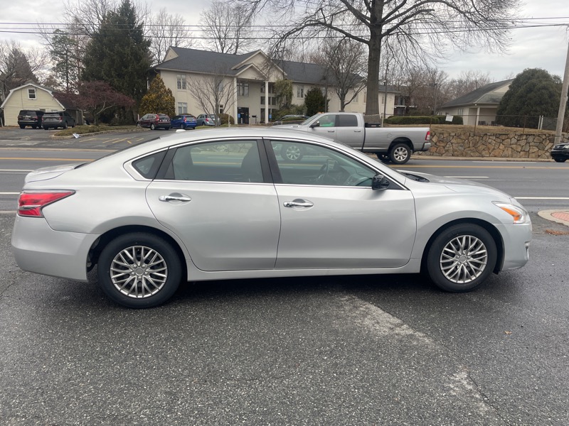 Nissan Altima 2.5 SV 2015