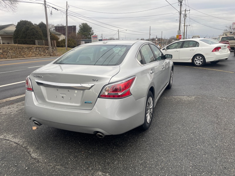 Nissan Altima 2.5 SV 2015