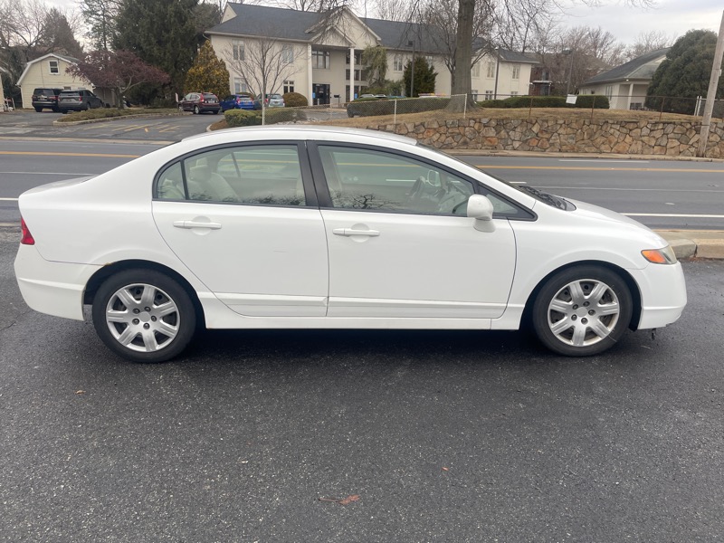 Honda Civic LX sedan 2008