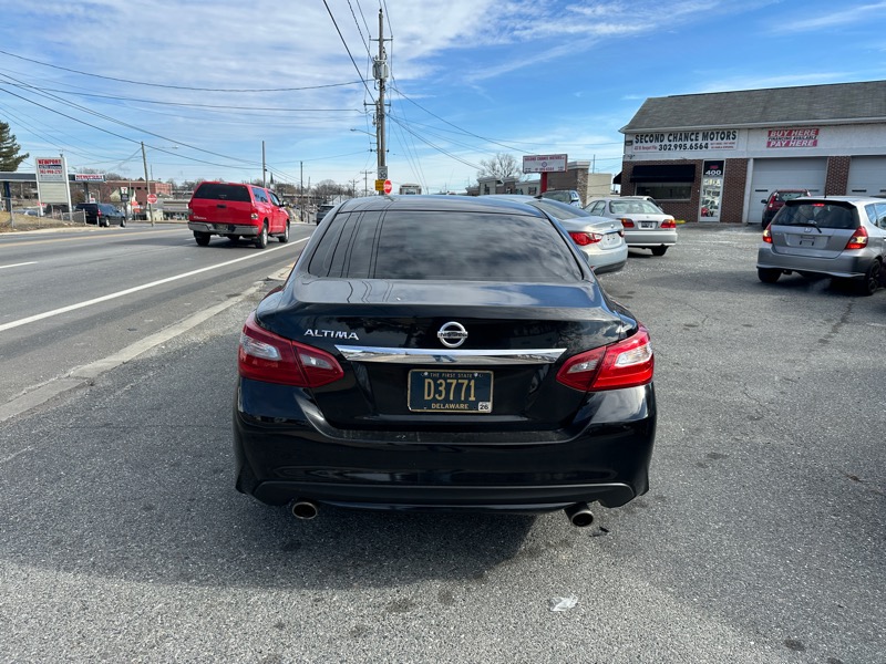 Nissan Altima 2.5 SV 2018