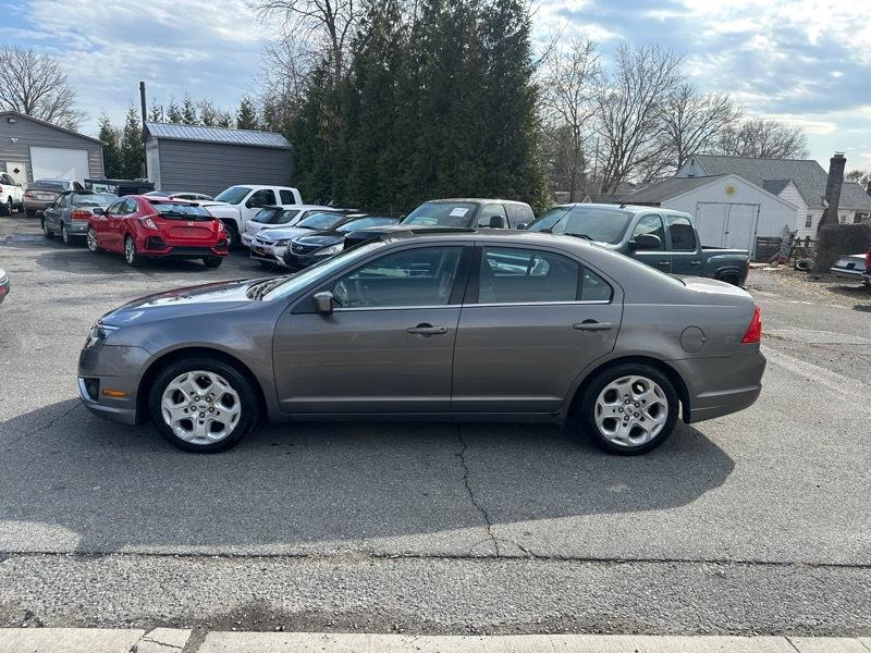 Ford Fusion I4 SE 2011