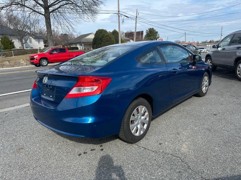 Honda Civic LX Coupe 5-Speed AT 2012