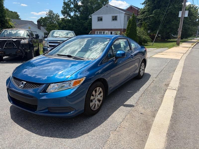 Honda Civic LX Coupe 5-Speed AT 2012