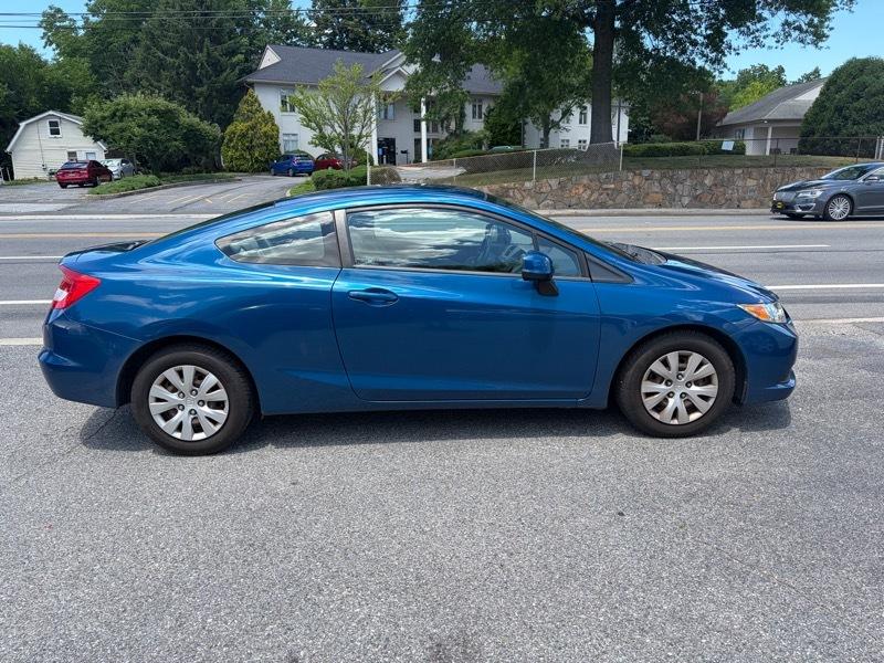 Honda Civic LX Coupe 5-Speed AT 2012