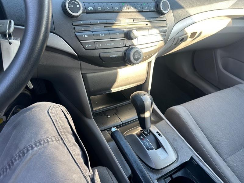 Honda Accord LX-P Sedan AT 2012