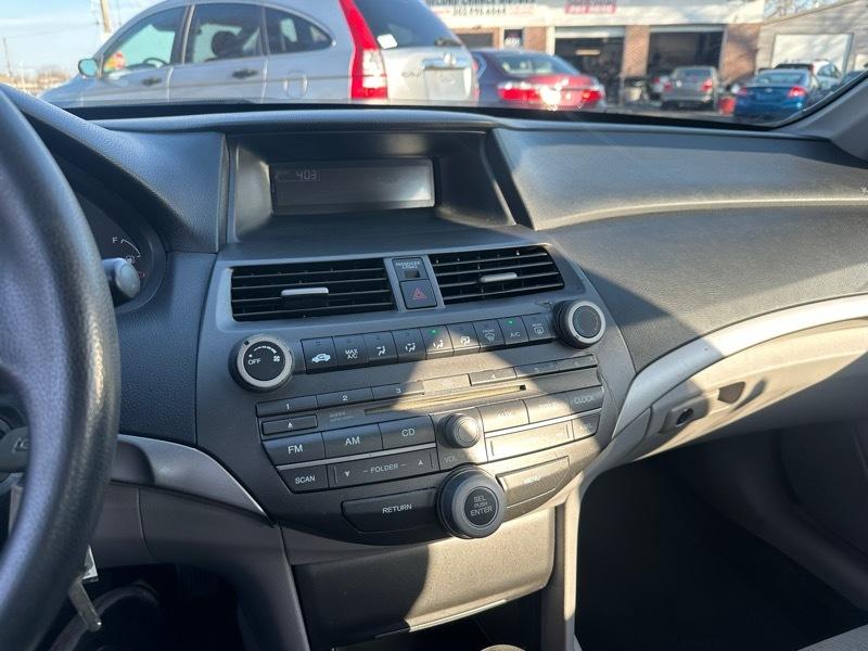 Honda Accord LX-P Sedan AT 2012