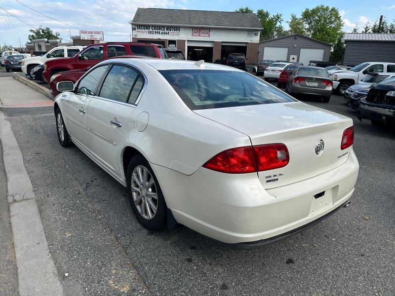 Buick Lucerne CX 2011