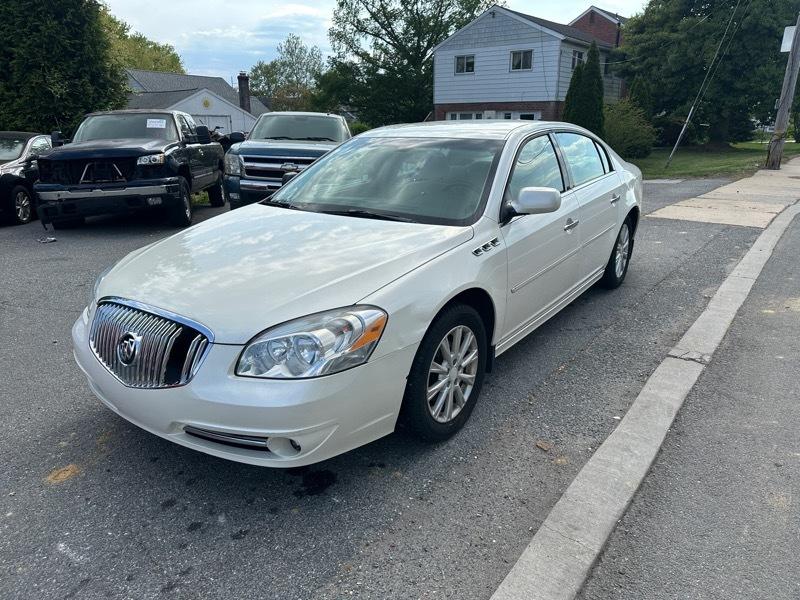 Buick Lucerne CX 2011