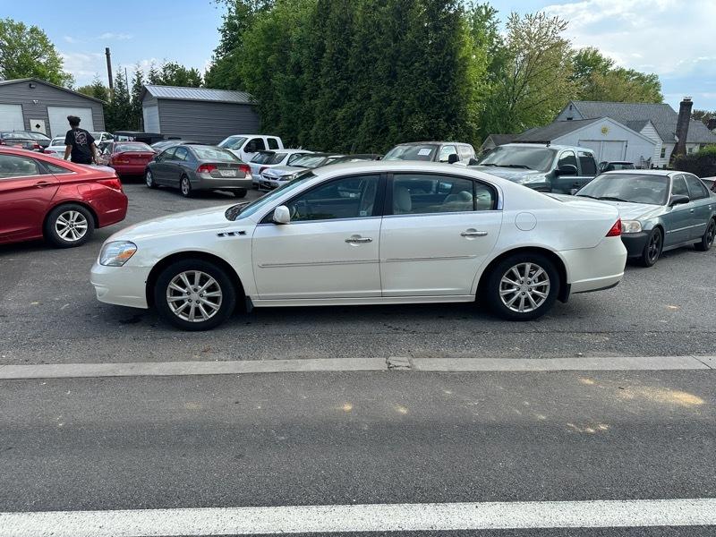 Buick Lucerne CX 2011