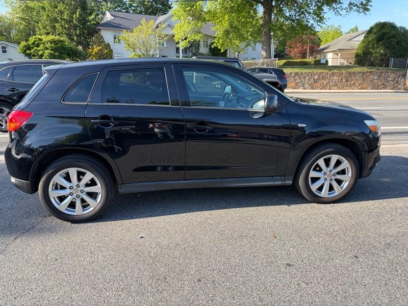 Mitsubishi Outlander Sport ES 2WD 2013