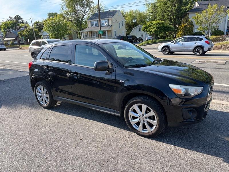 Mitsubishi Outlander Sport ES 2WD 2013