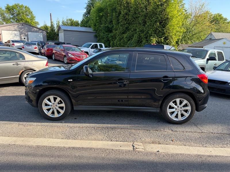Mitsubishi Outlander Sport ES 2WD 2013