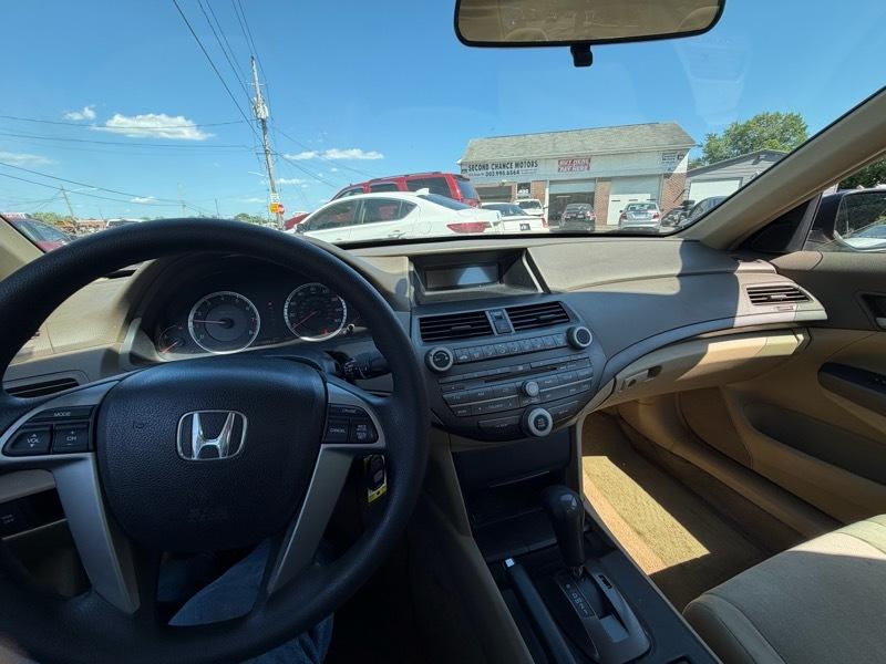 Honda Accord LX sedan AT 2009