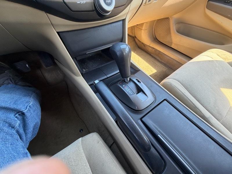 Honda Accord LX sedan AT 2009