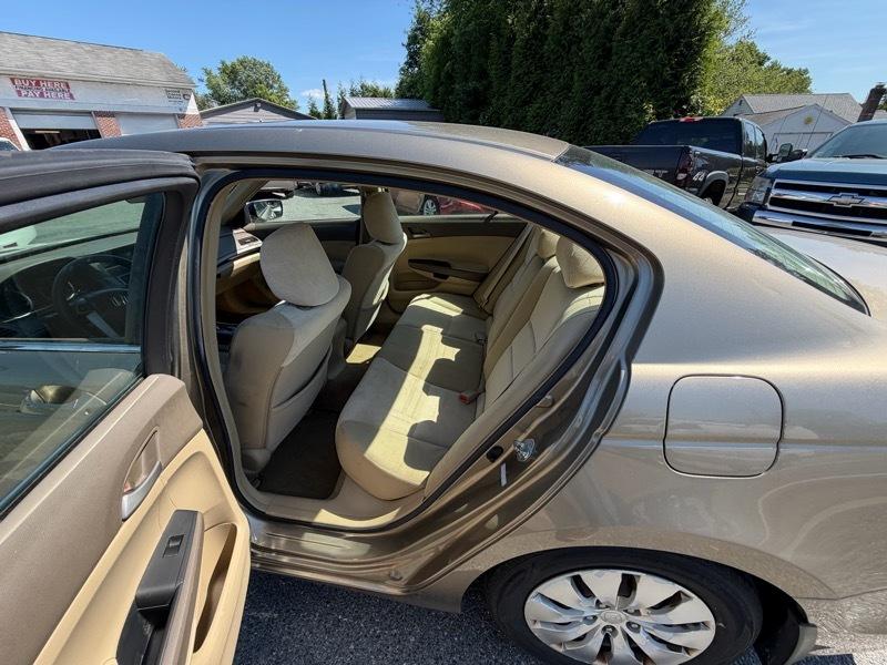 Honda Accord LX sedan AT 2009