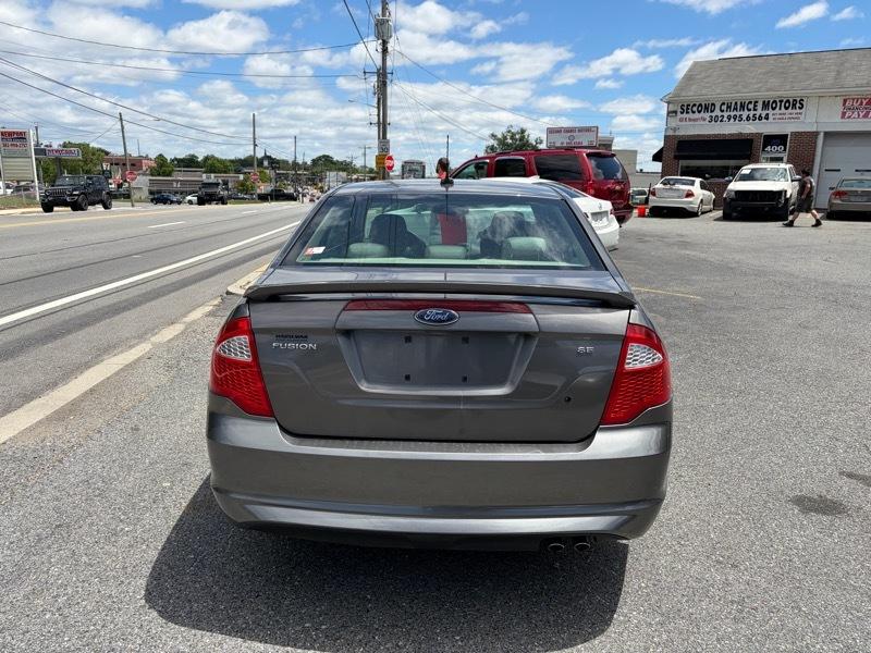 Ford Fusion SE 2010