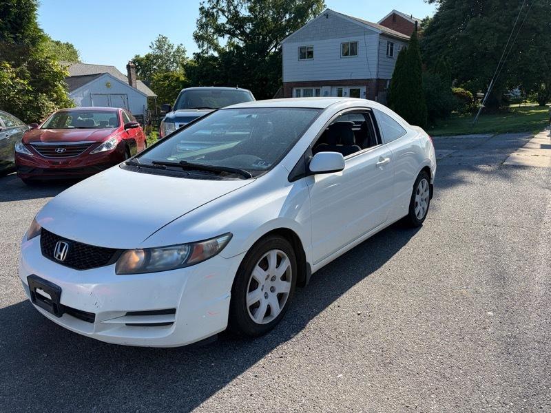 Honda Civic LX Coupe 5-Speed AT 2011