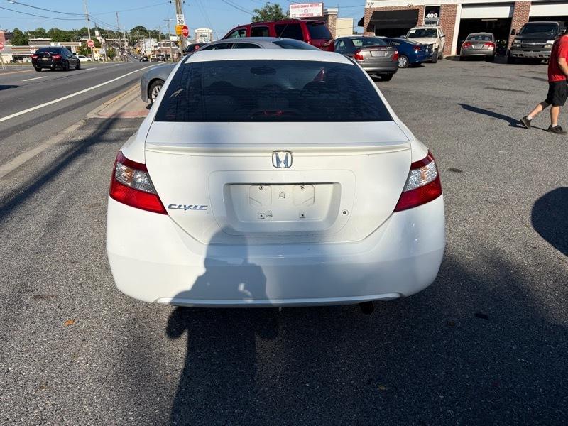Honda Civic LX Coupe 5-Speed AT 2011