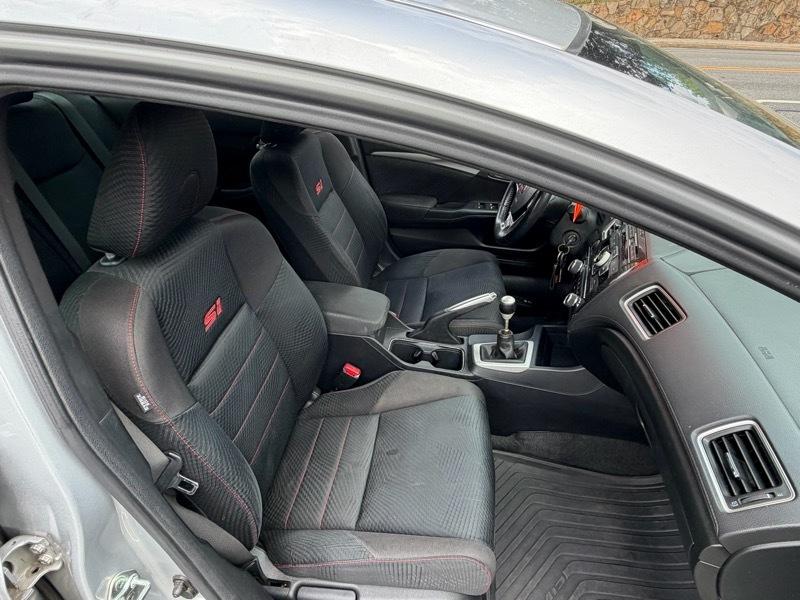 Honda Civic Si Sedan 6-Speed MT 2013