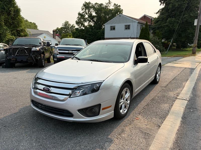 Ford Fusion SE 2012