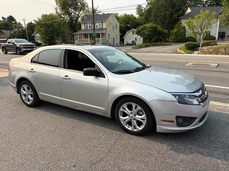 Ford Fusion SE 2012