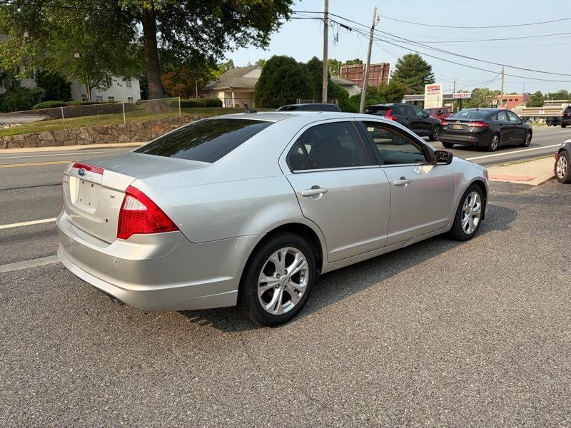 Ford Fusion SE 2012