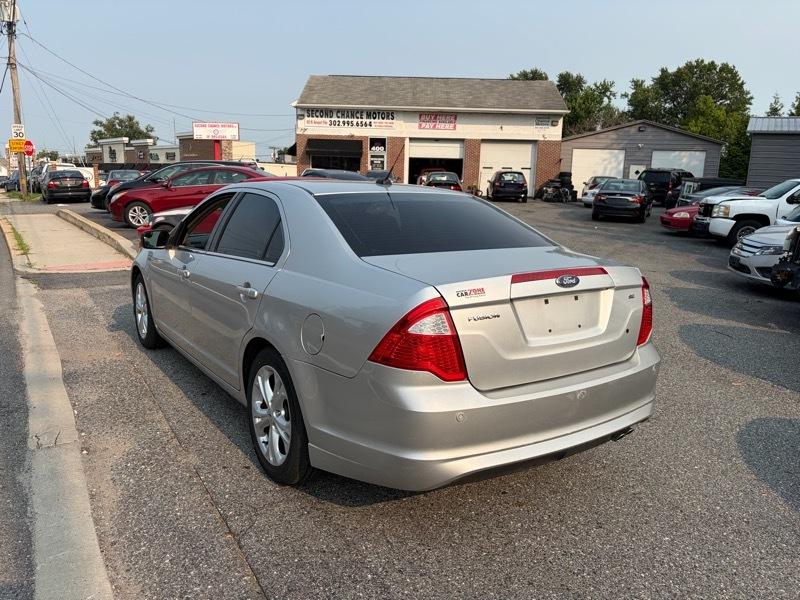 Ford Fusion SE 2012