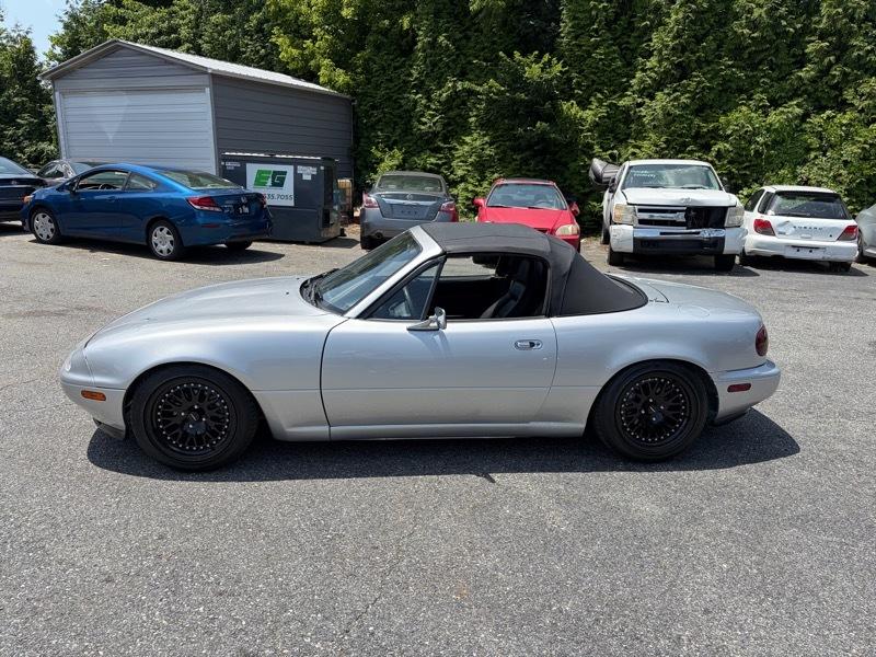 Mazda MX-5 Miata Base 1990