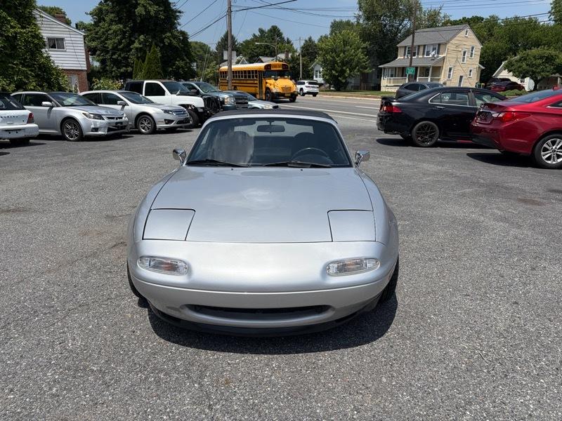 Mazda MX-5 Miata Base 1990