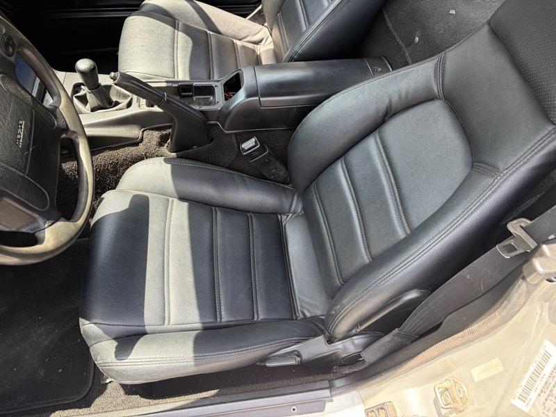 Mazda MX-5 Miata Base 1990