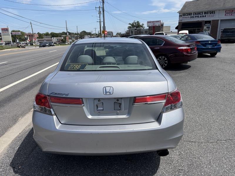 Honda Accord LX-P Sedan AT 2011