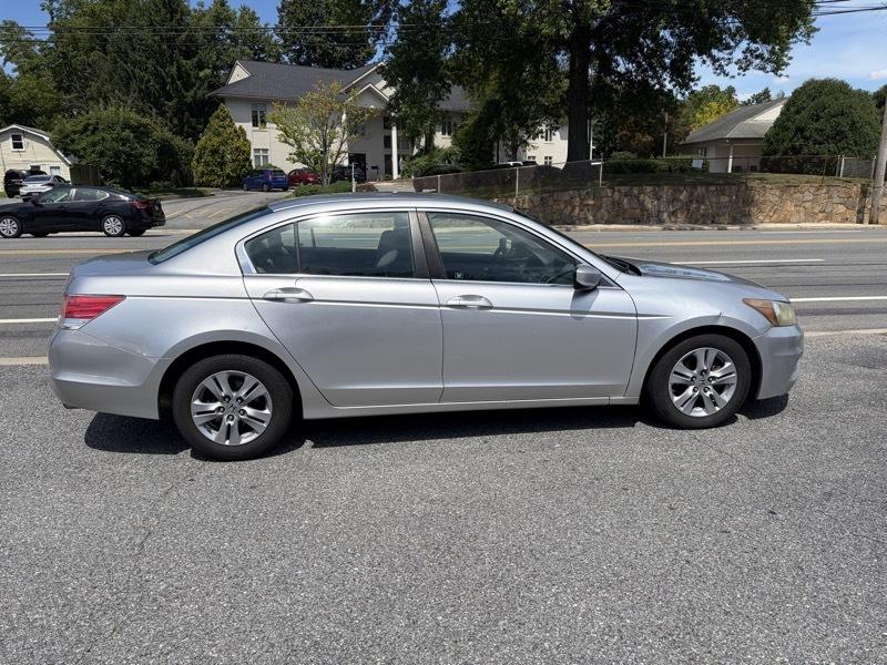Honda Accord LX-P Sedan AT 2011
