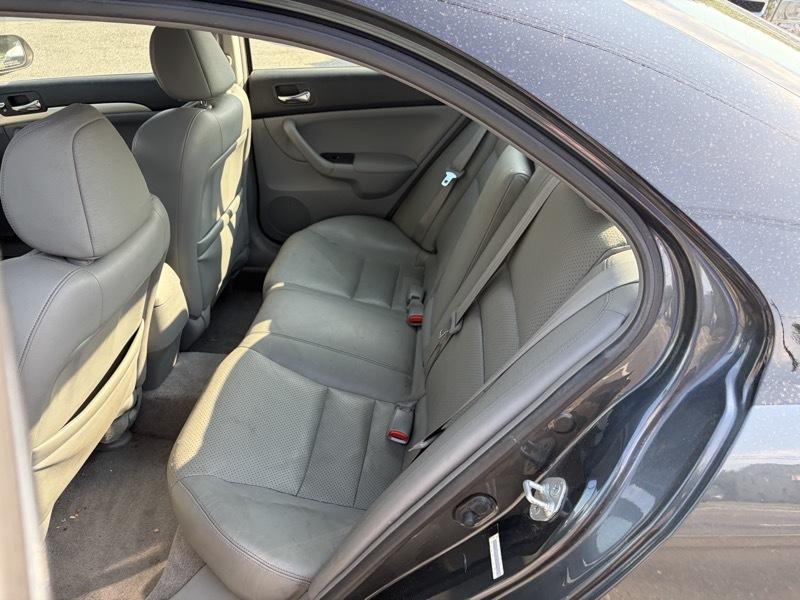 Acura TSX 5-speed AT 2004