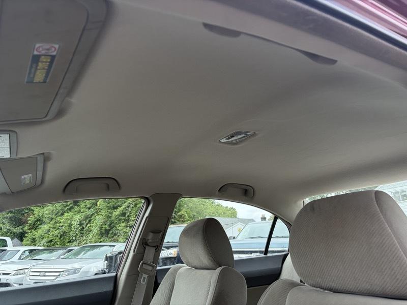 Honda Civic LX Sedan 5-Speed AT 2009