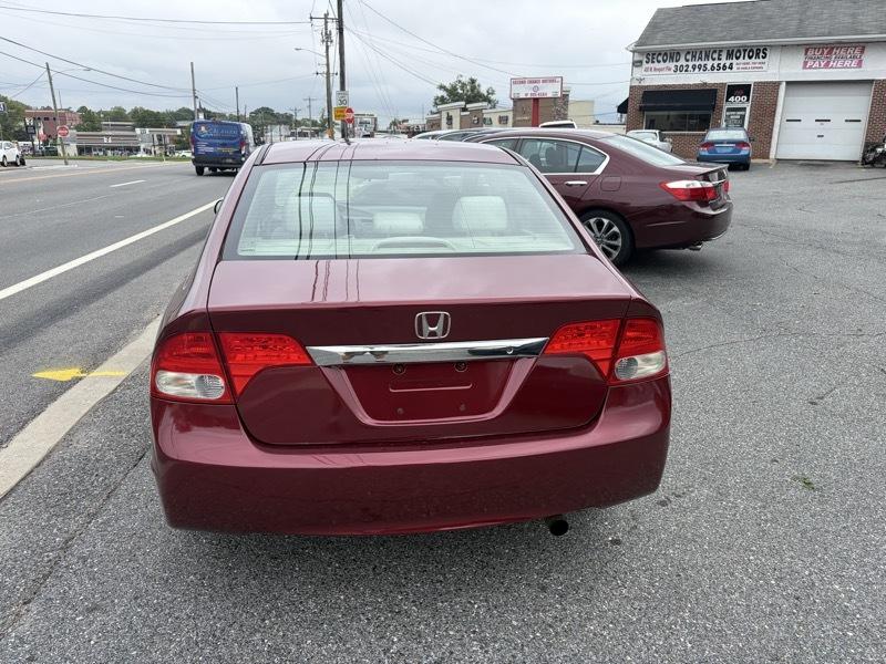 Honda Civic LX Sedan 5-Speed AT 2009