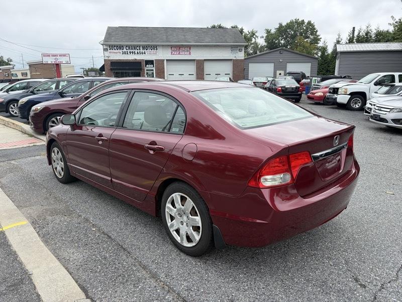 Honda Civic LX Sedan 5-Speed AT 2009