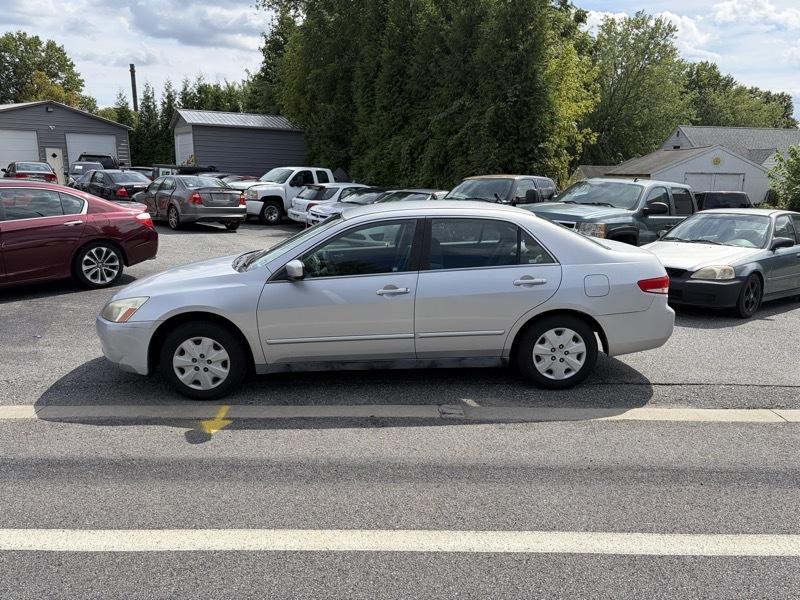 Honda Accord LX sedan AT 2003