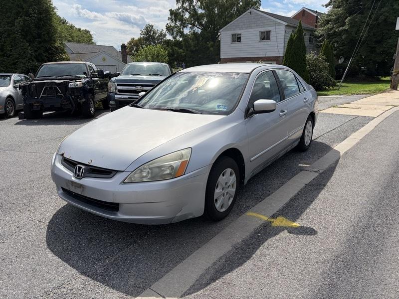 Honda Accord LX sedan AT 2003
