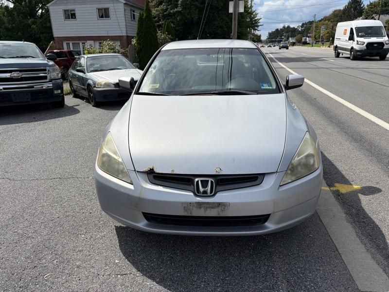 Honda Accord LX sedan AT 2003