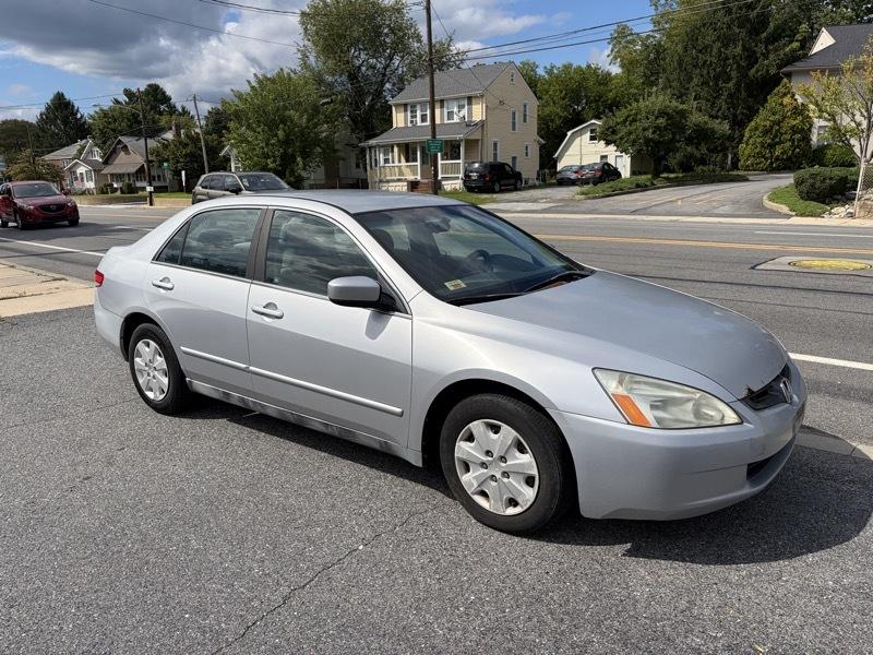 Honda Accord LX sedan AT 2003