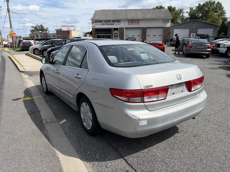 Honda Accord LX sedan AT 2003