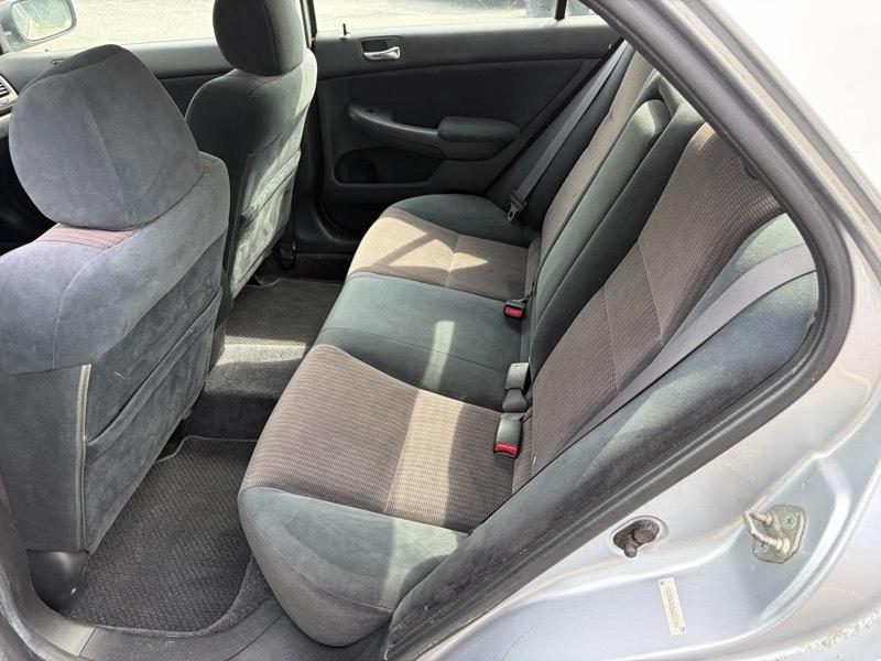 Honda Accord LX sedan AT 2003