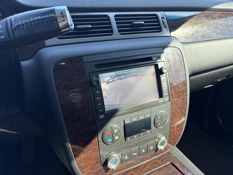 GMC Yukon Denali AWD 2008